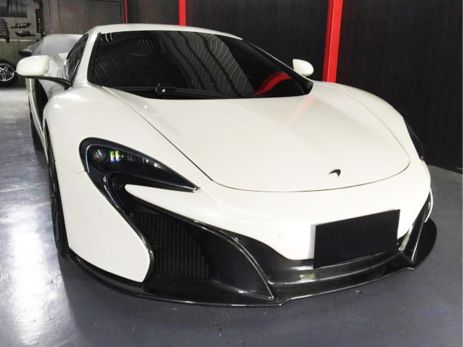 McLaren MP4-12C/625C/650S Upgrade 675LT Style Front Bumpe