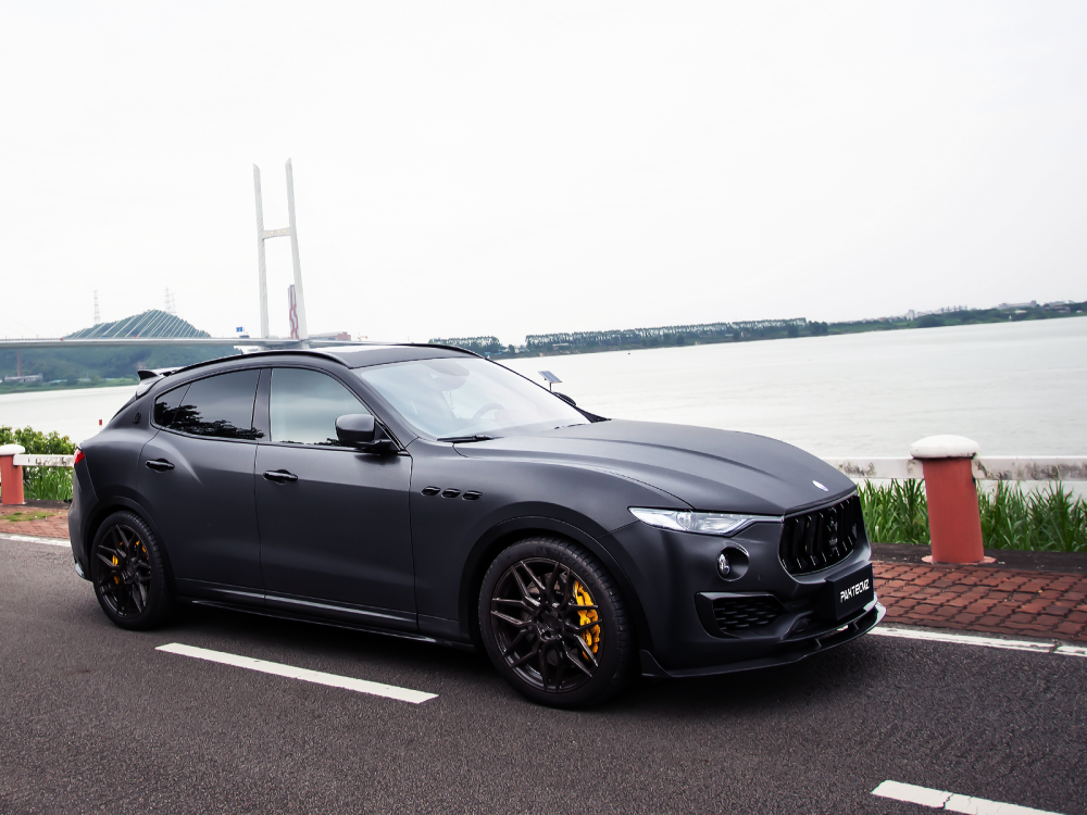 Maserati Levante Paktechz Design Side Skirts