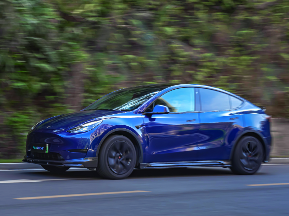 Tesla Model Y Paktechz Design Side Skirts