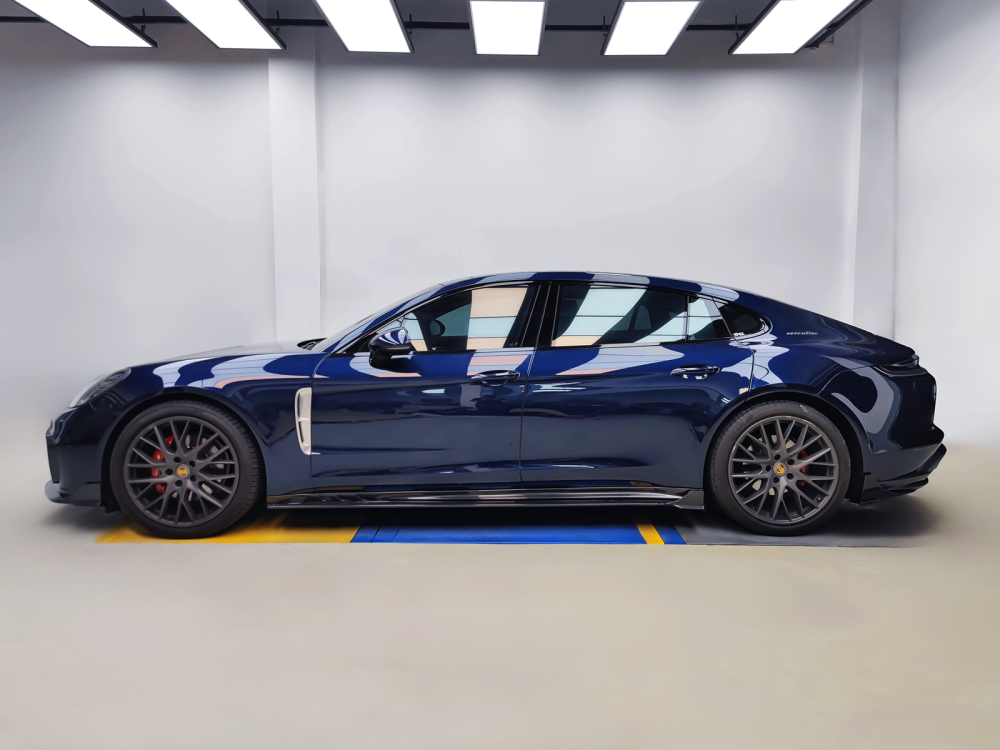 Porsche Panamera Paktechz Design Side Skirts