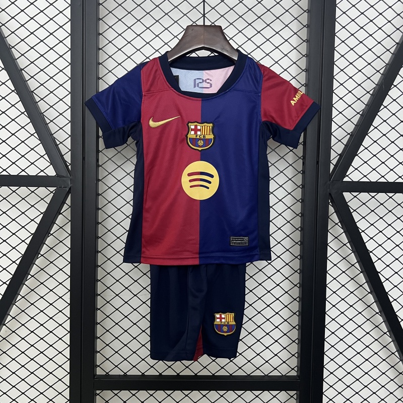 24/25 kids Barcelona home size 16-28 + free socks