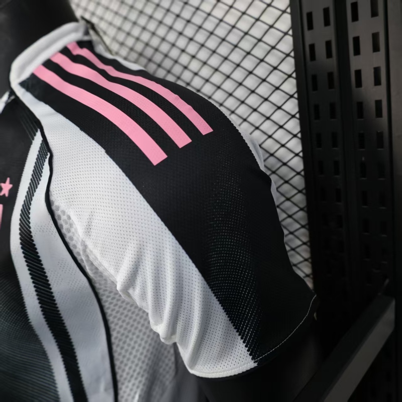 24/25 Juventus Home jersey Player version