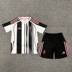 24/25 Juventus Home jersey kids + free socks