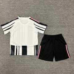 24/25 Juventus Home jersey kids + free socks