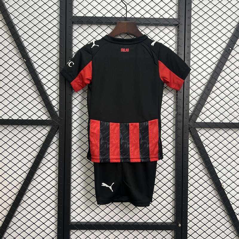 25/26 kids AC Milan home + free socks