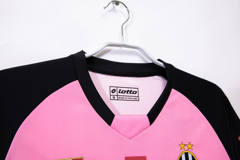 2002-2003 Juventus Retro Jersey away