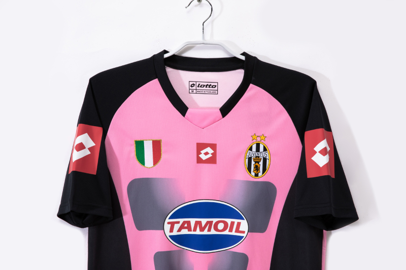 2002-2003 Juventus Retro Jersey away