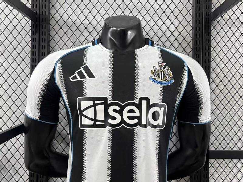 25/26 Newcastle United Home player