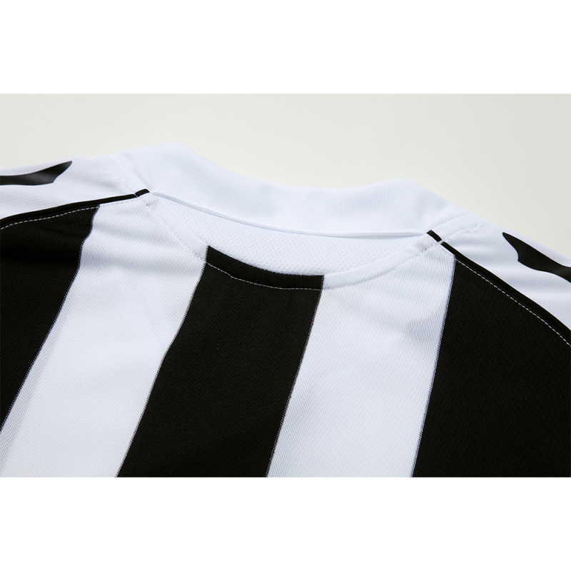 2004-2006 home Retro Newcastle United Soccer Jerseys