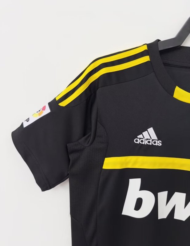 2011-2012 Goalkeeper Retro Real Madrid Soccer Jerseys