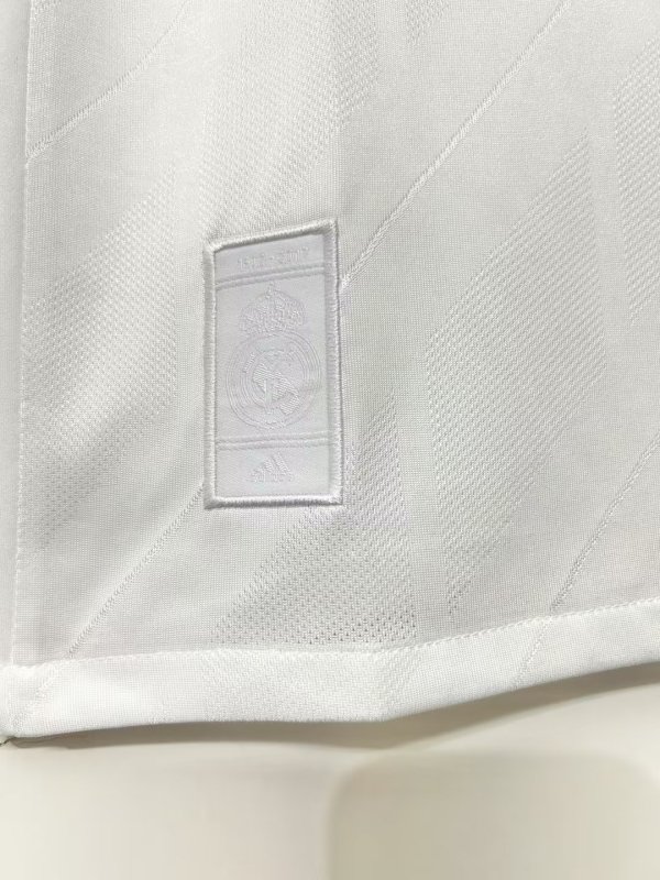 2017-2018 home Long sleeve Retro Real Madrid Soccer Jerseys