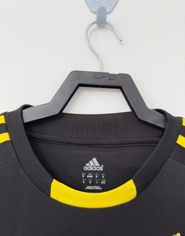 2011-2012 Goalkeeper Retro Real Madrid Soccer Jerseys