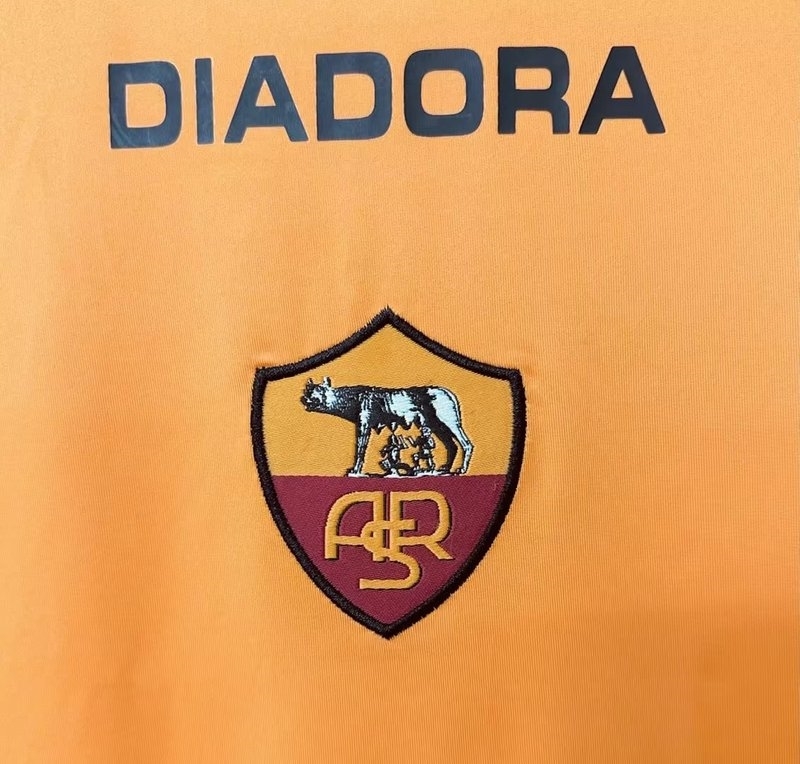 2005-2006 home Retro Roma Soccer Jerseys