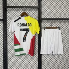 Ronaldo #7 Commemorative Edition jersey kids + free socks