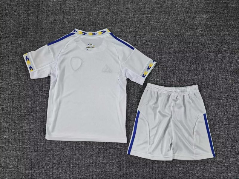 2025-2026 Leeds United jersey kids + free socks