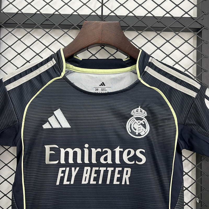 25/26 kids Real Madrid away size: 16-28 + free socks