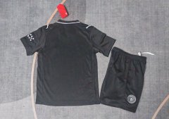 25/26 Manchester City away kids + free socks