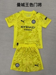 25/26 Manchester City Goalkeeper kids + free socks