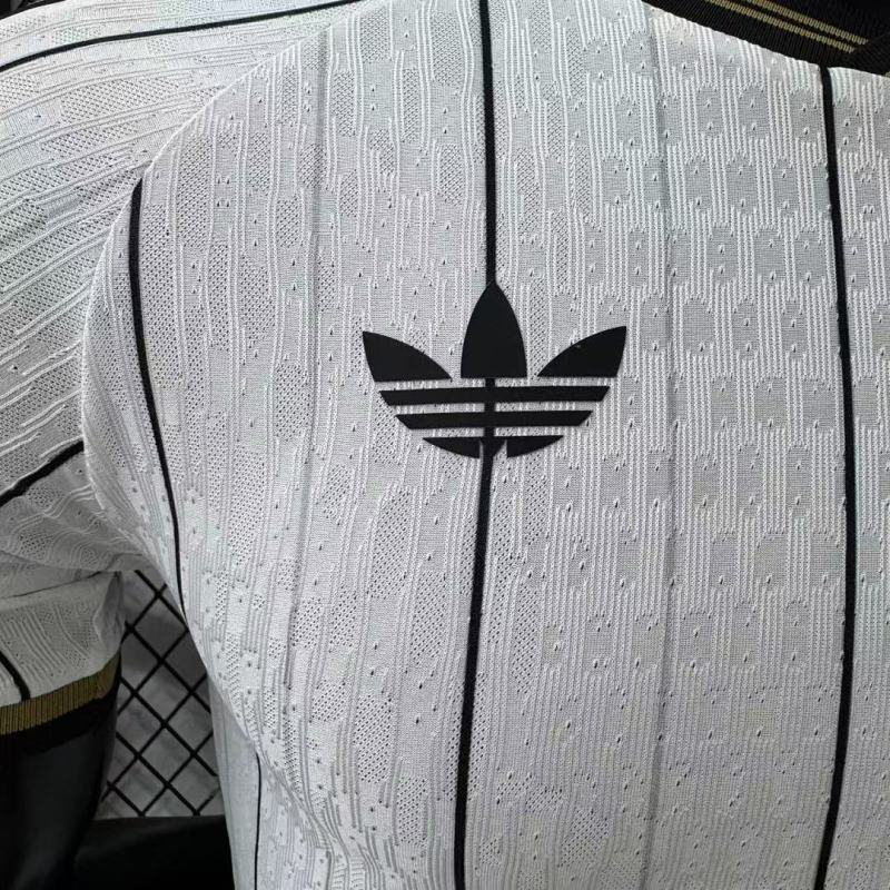 2026 FIFA World Cup Japan away Player version