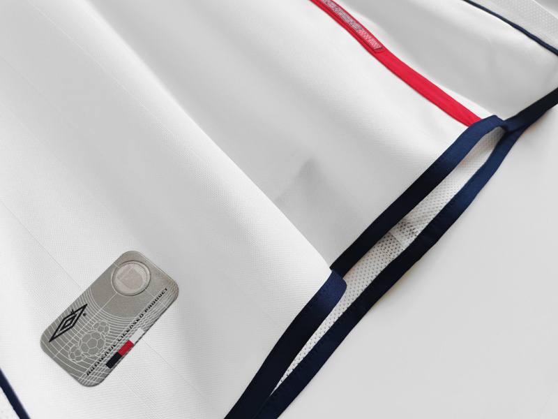 2002 home Long sleeves England RETRO Fan version