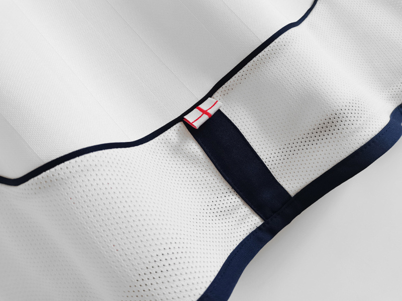 2002 home Long sleeves England RETRO Fan version