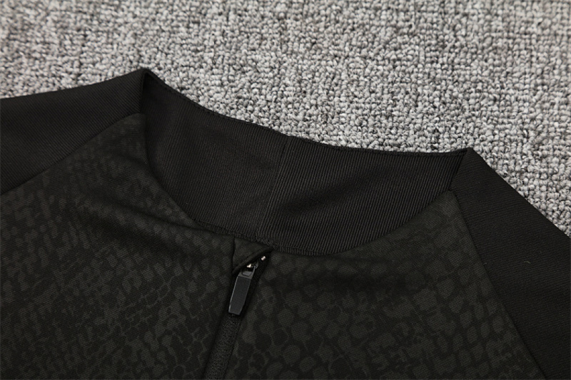25-26 Barcelona Half zip training suit set