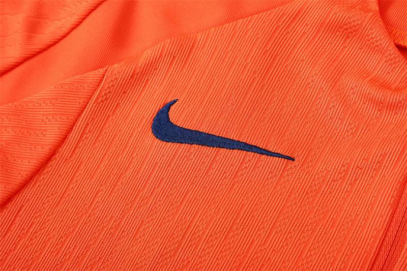 25-26 Barcelona Half zip training suit set