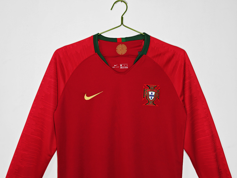 2018 home Long sleeves Portugal retro Fan version
