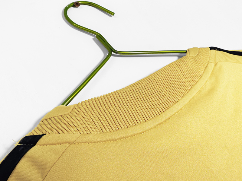 2008 away Spain retro Fan version