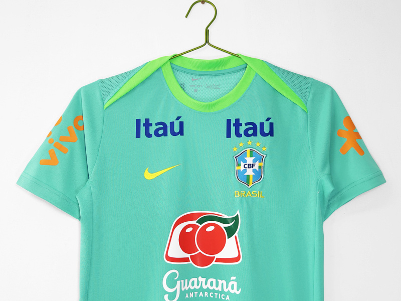 2024 train Brazil retro Fan version