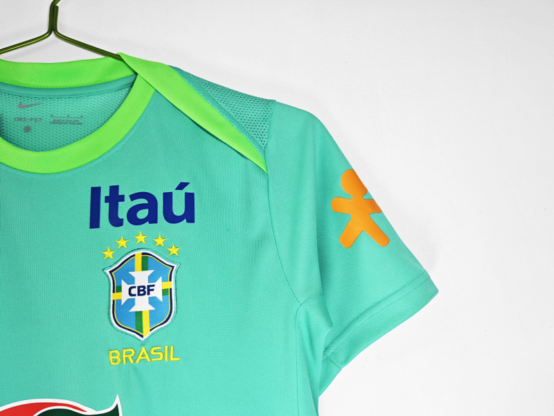 2024 train Brazil retro Fan version