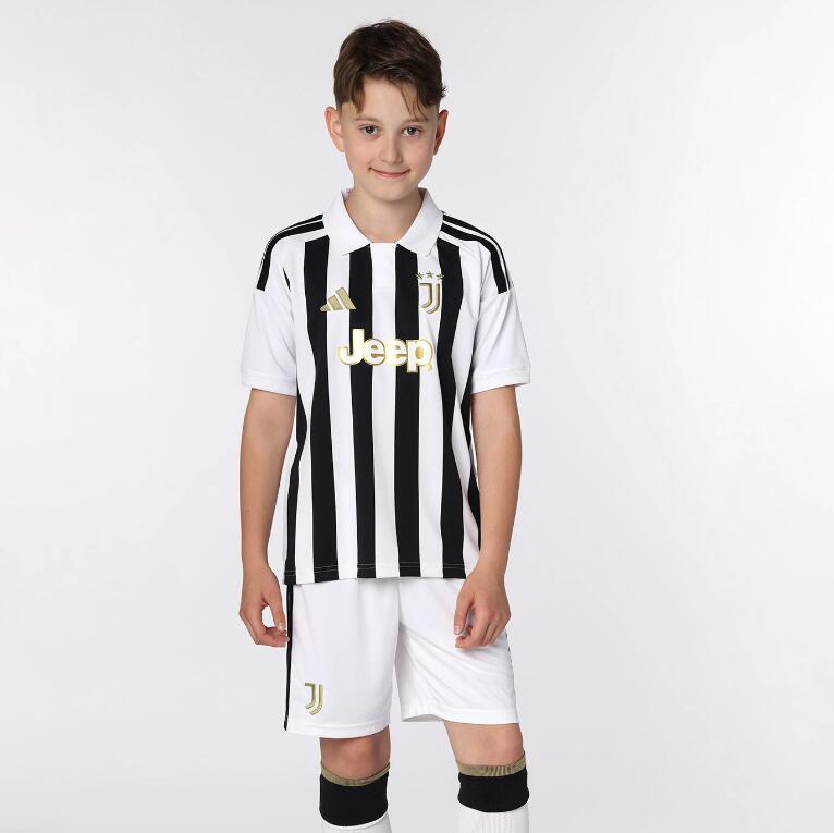 2026-2027 Juventus home Kids kit free socks