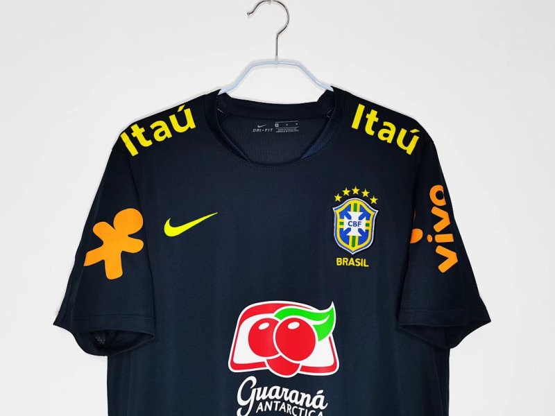 2020 train Brazil retro Fan version