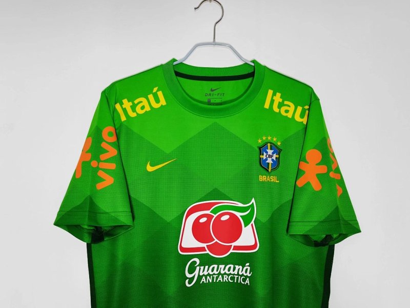2020 train Brazil retro Fan version