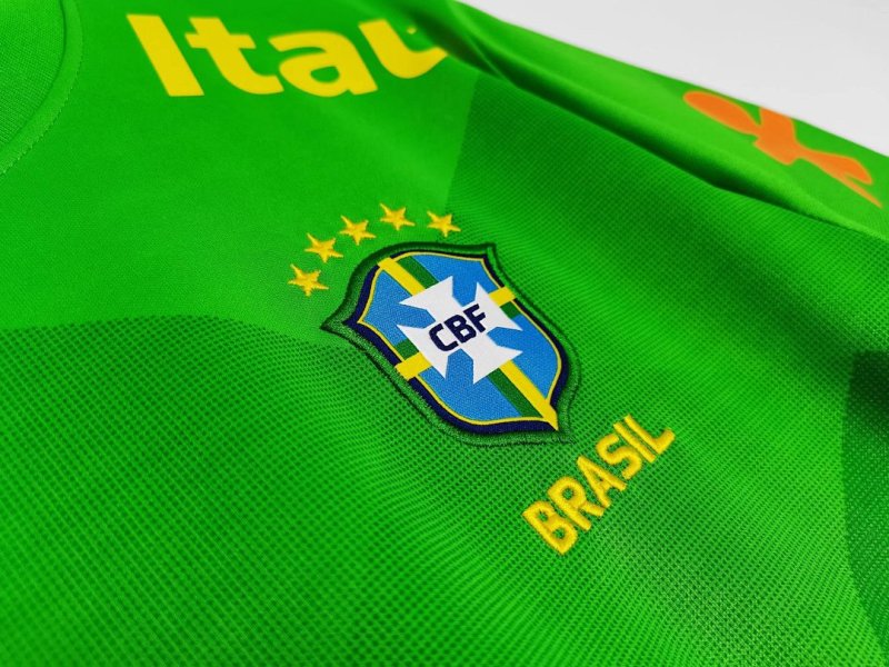 2020 train Brazil retro Fan version