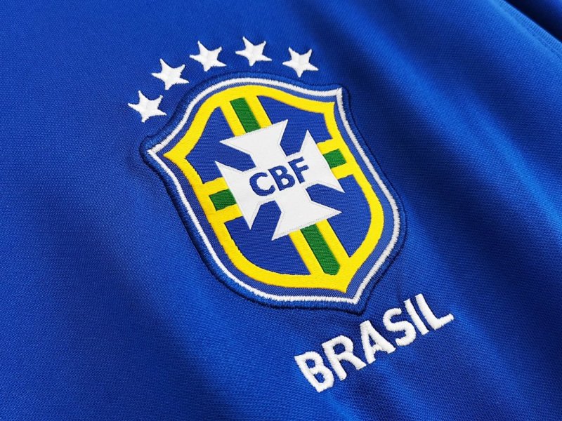 2020 train Brazil retro Fan version
