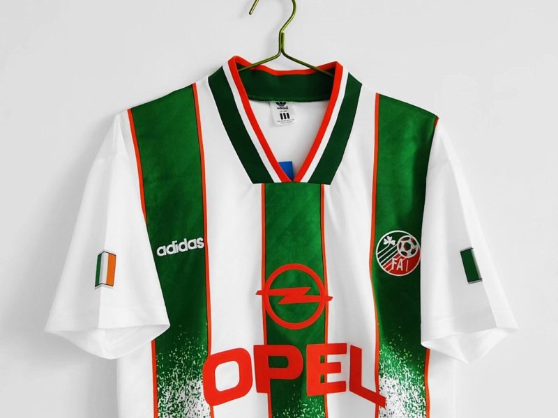 1994 away Ireland retro Fan version