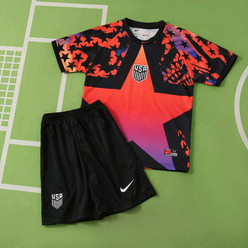 2026 USA Hollywood Keeper Kids kit + free socks