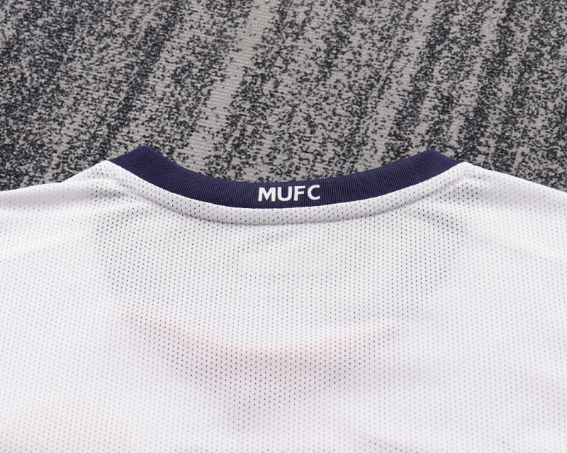 08-09 Manchester United away Kids kit