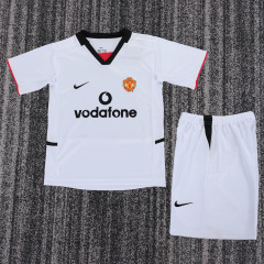 02-03 Manchester United away Kids kit