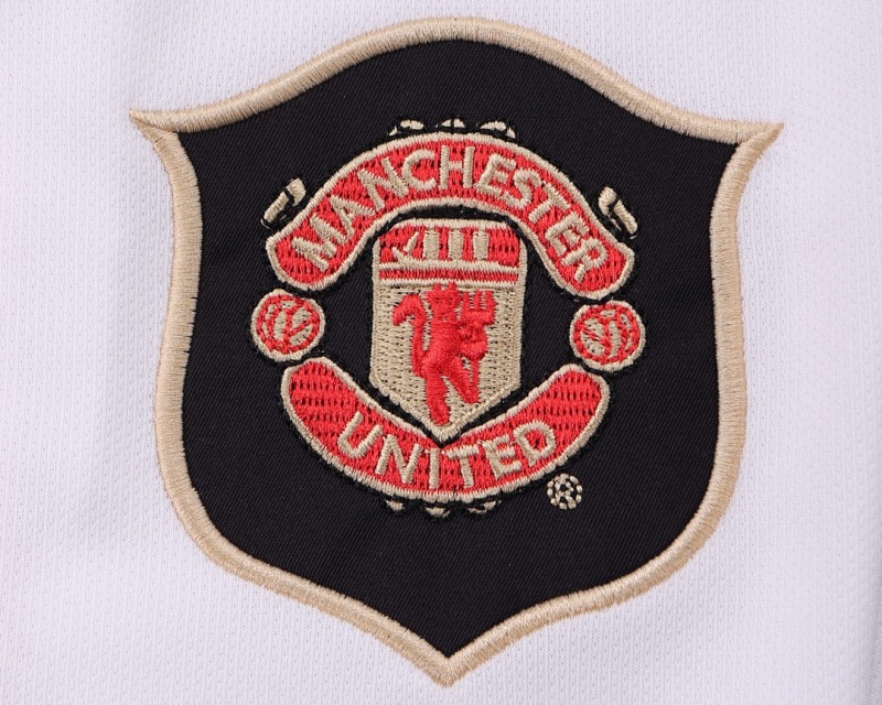 06-07 Manchester United home Kids kit