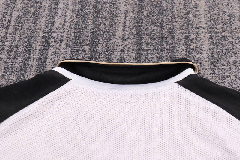 100th Manchester United Kids kit