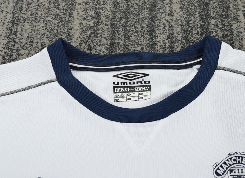 00-01 Manchester United away Kids kit