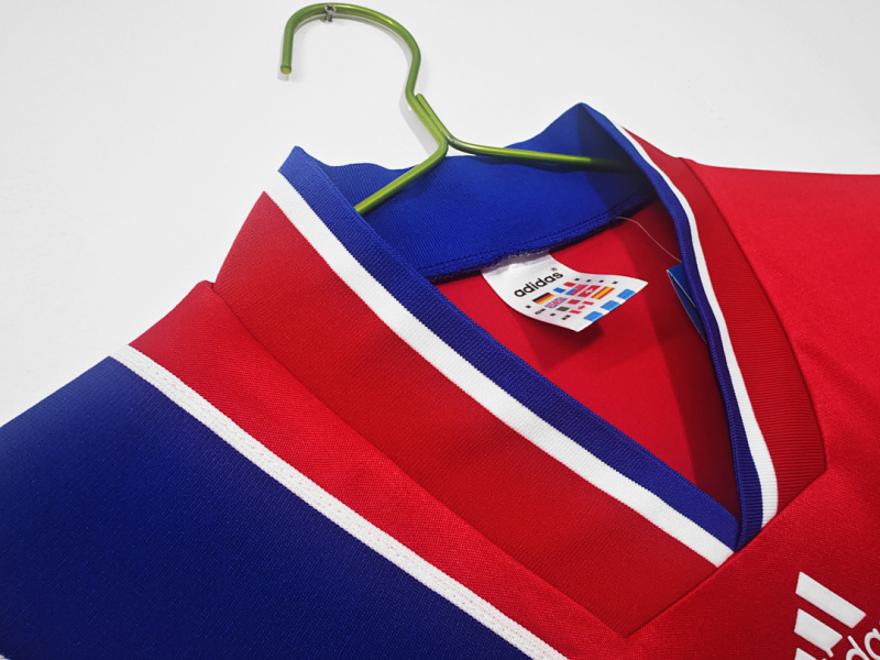 93-95 Bayern München home retro Fan version