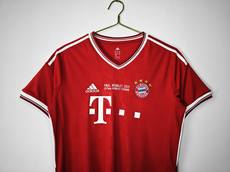 13-14 Bayern München home retro Fan version