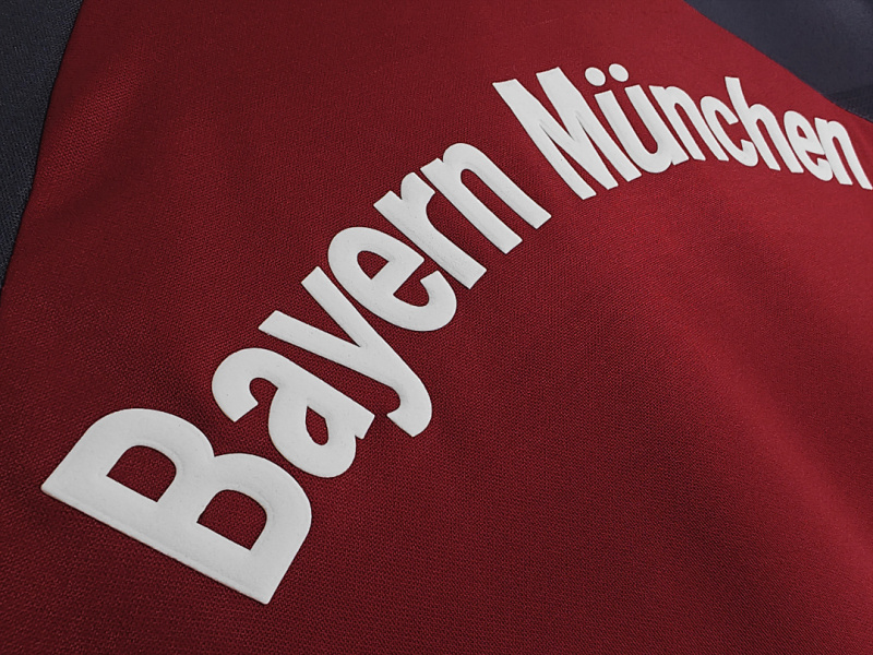 01-02 Bayern München home retro Fan version