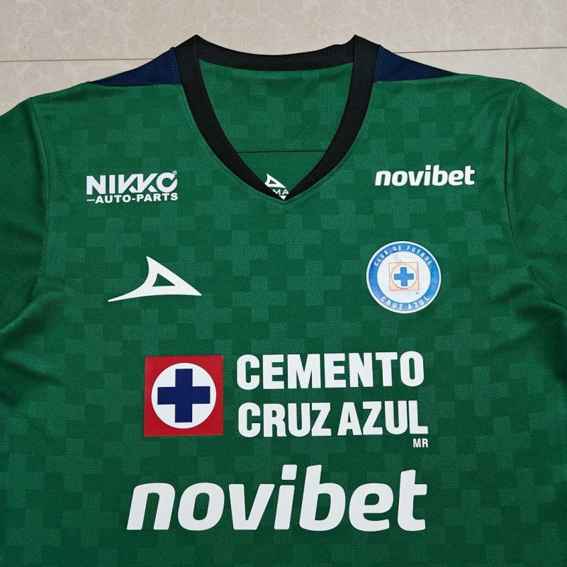2526 Cruz Azul Goalkeeper Fan version