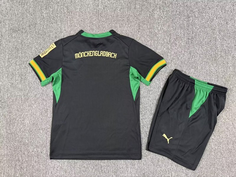 2627 kids Borussia Monchengladbach away kit + free socks
