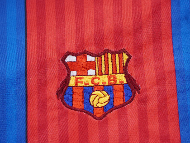 8992 Barcelona home Kids Retro kit