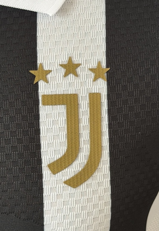 2627 Juventus home jersey Player version